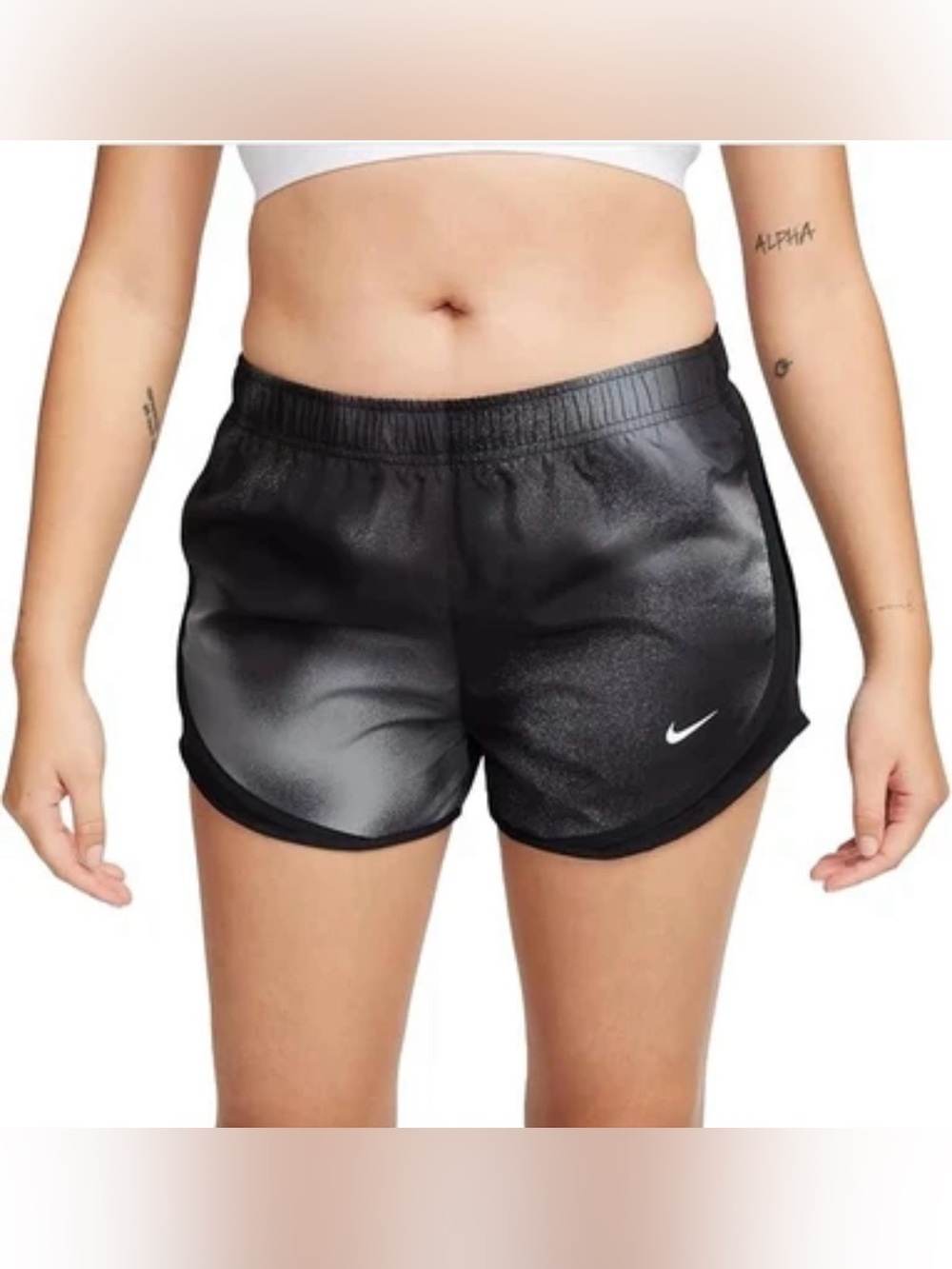 #21 NWOT Nike Women's Black And Gray Athletic Dri-FIT Shorts Size L